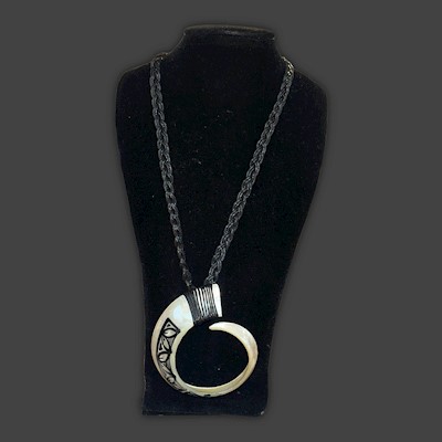 Tattoo Aliao Shell Necklace                                                